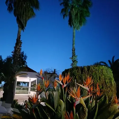Villa Serenade Luxury *