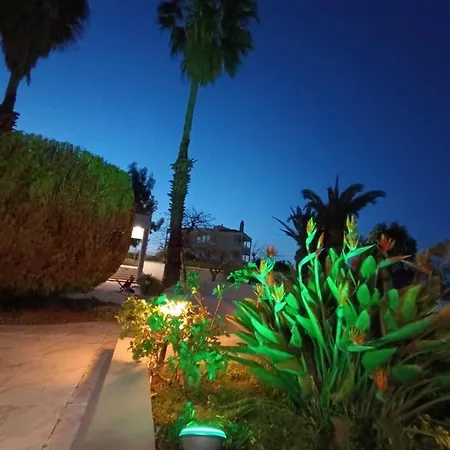 Villa Serenade Luxury *